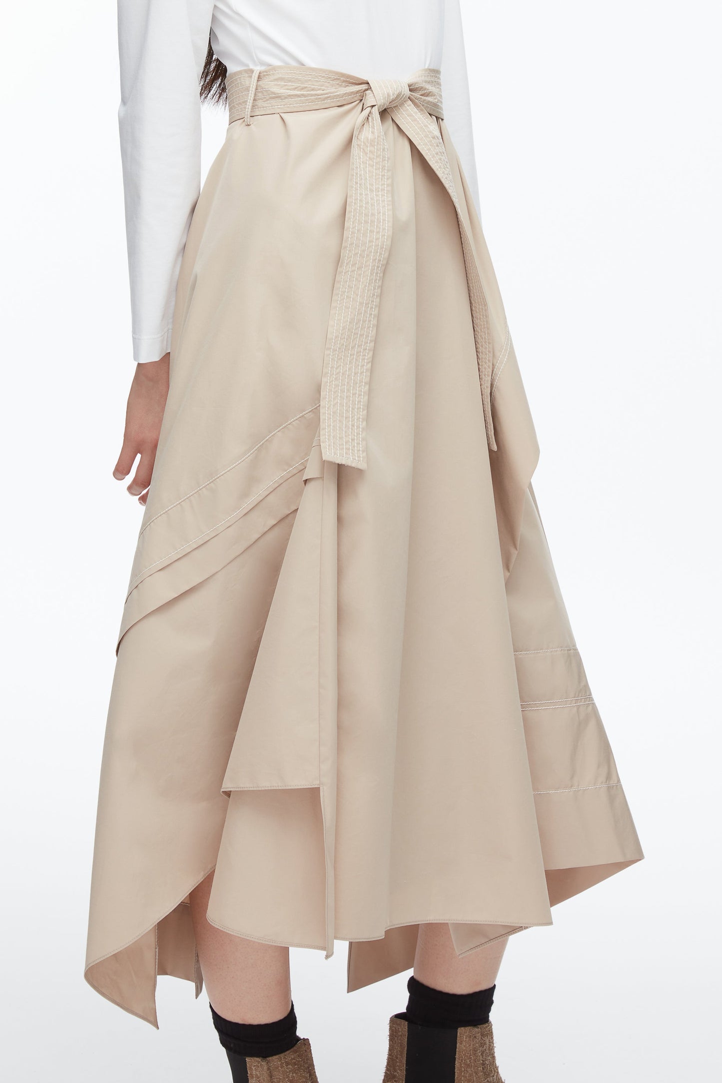 #color_white-khaki