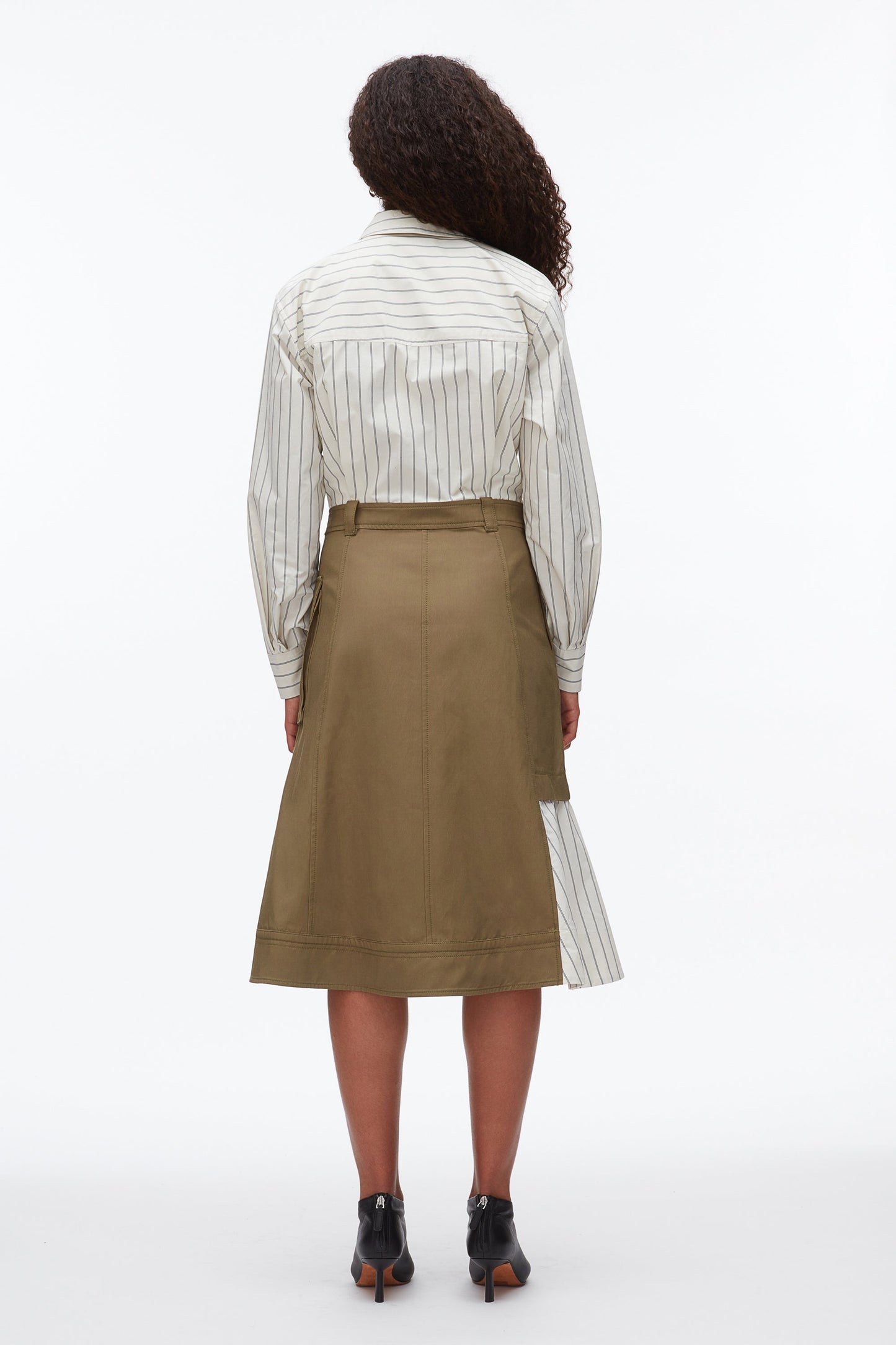 #color_caper-cream-multi