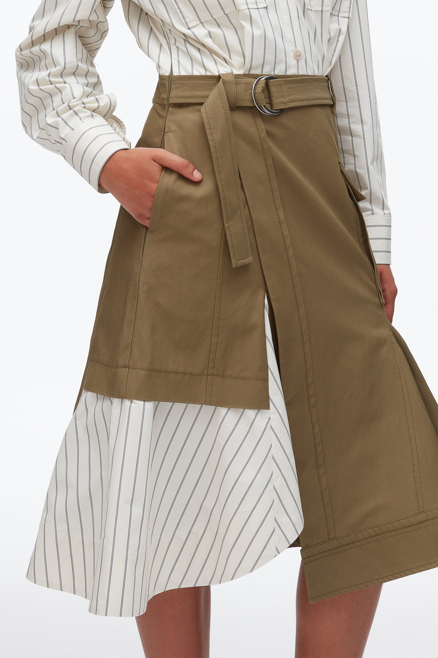 #color_caper-cream-multi
