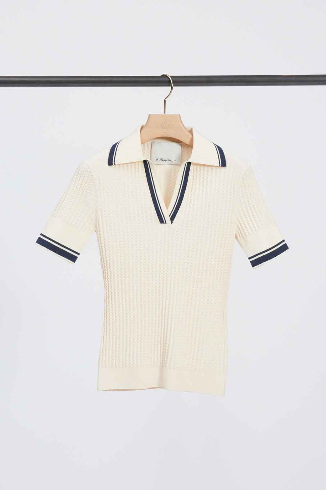 #color_ecru-navy