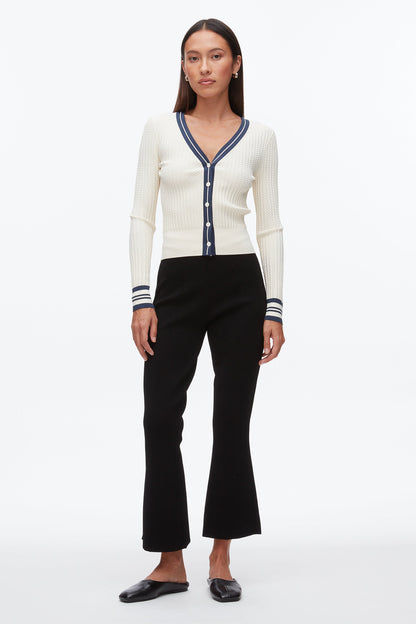 #color_ecru-navy