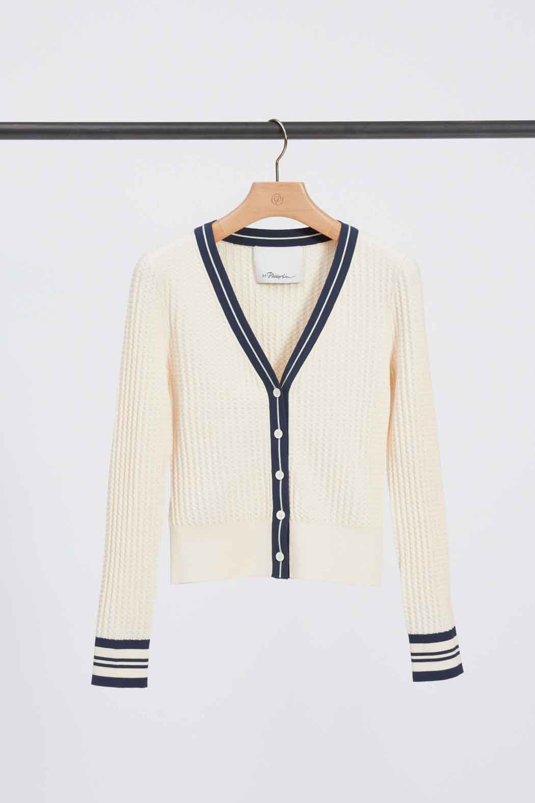 #color_ecru-navy