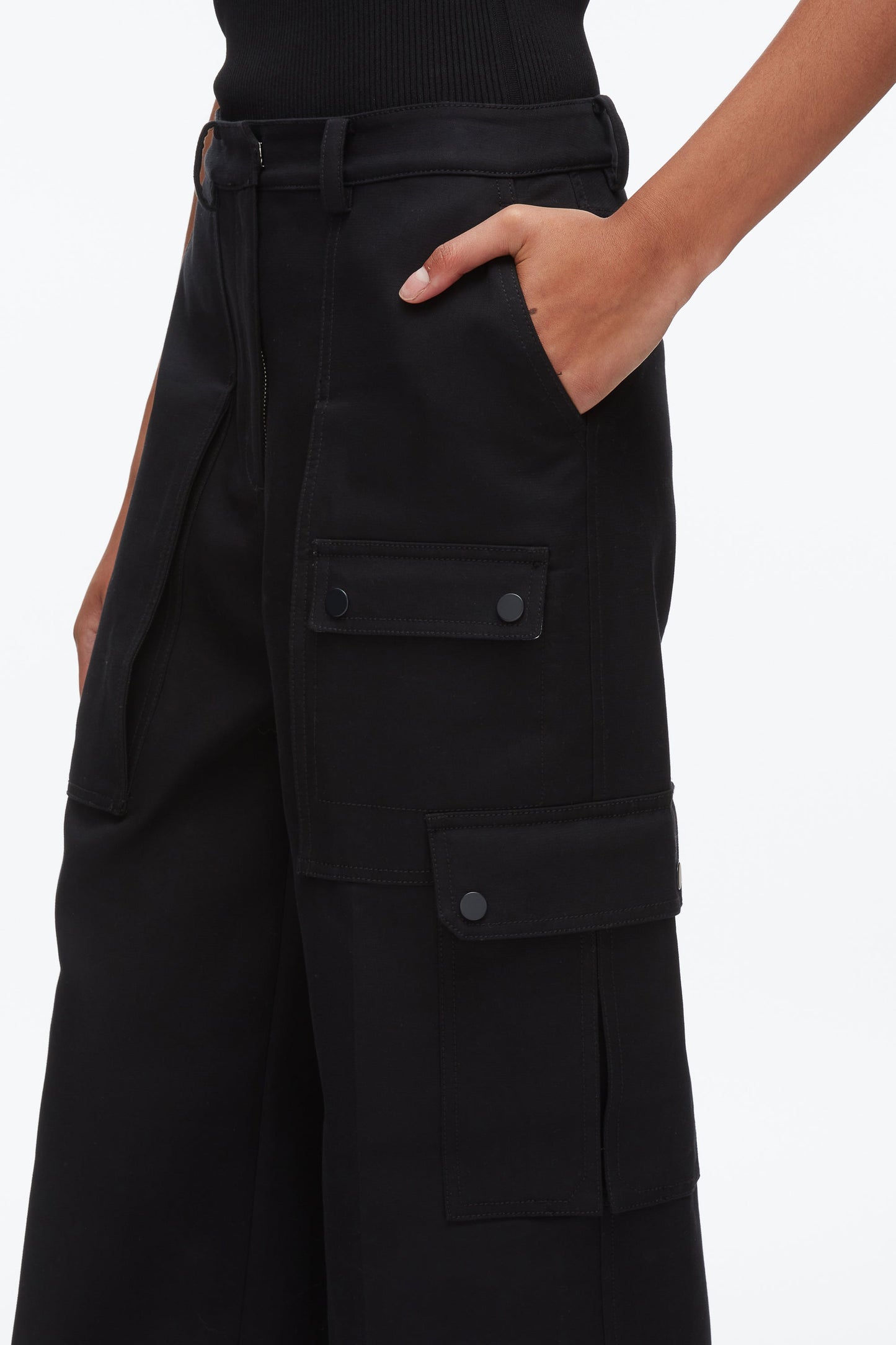 #color_black-multi
