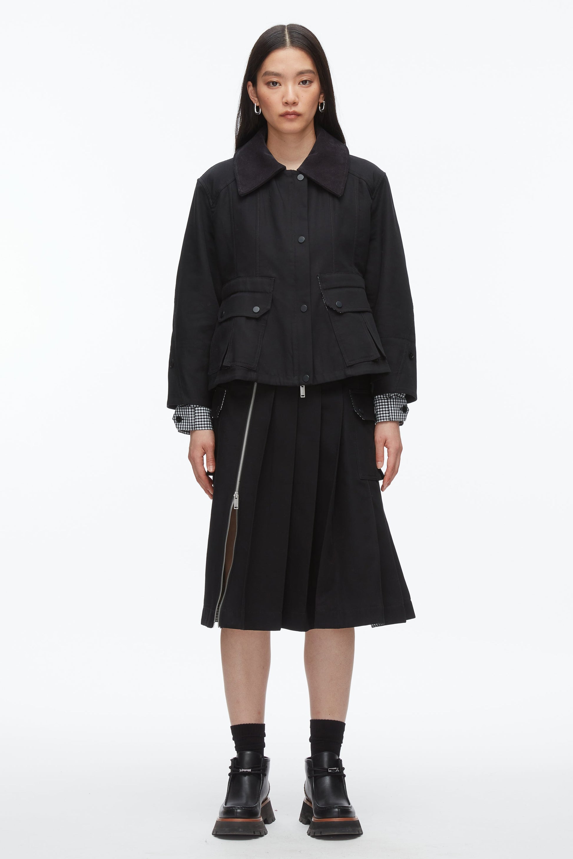#color_black-multi