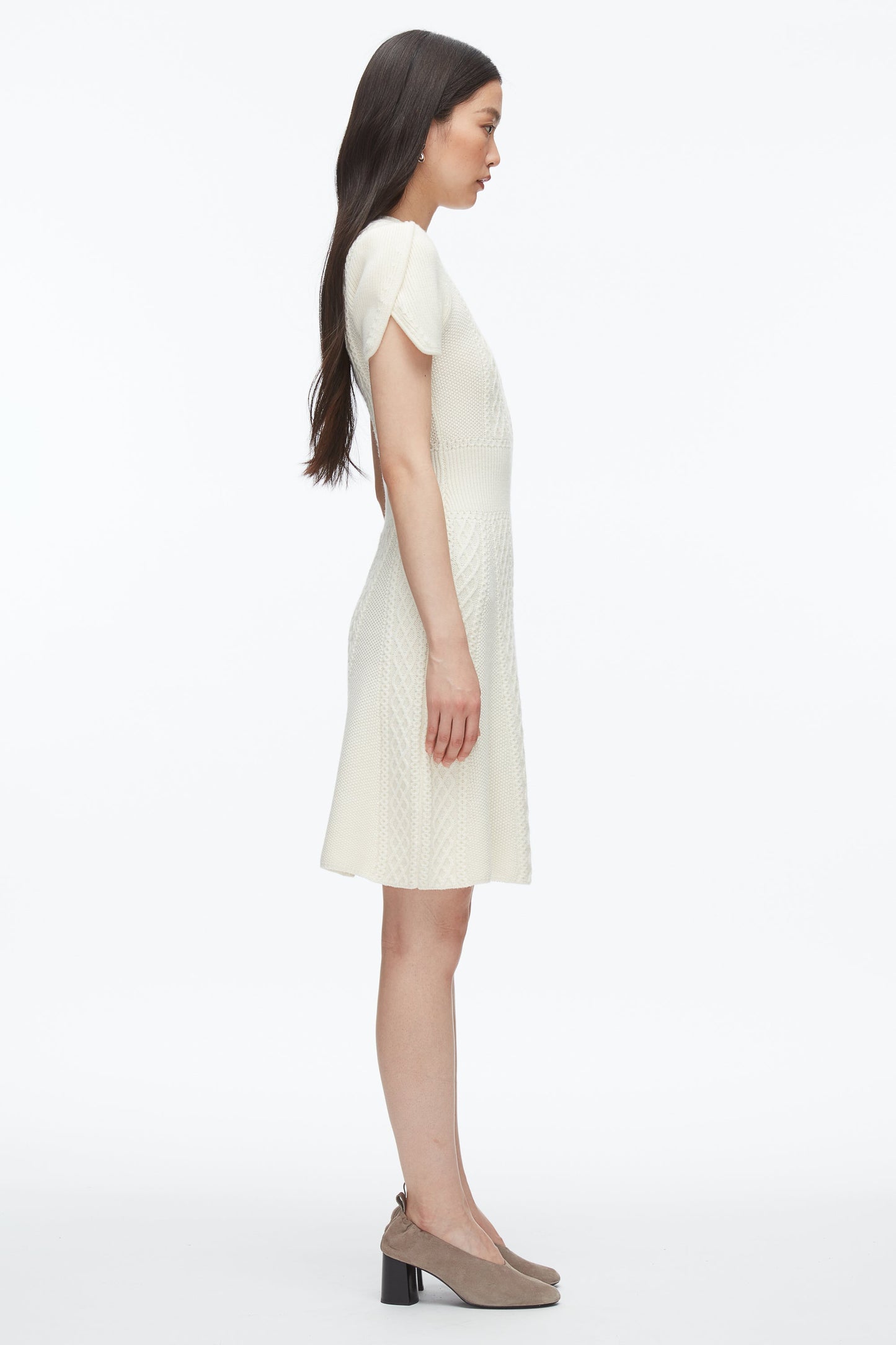 #color_ivory