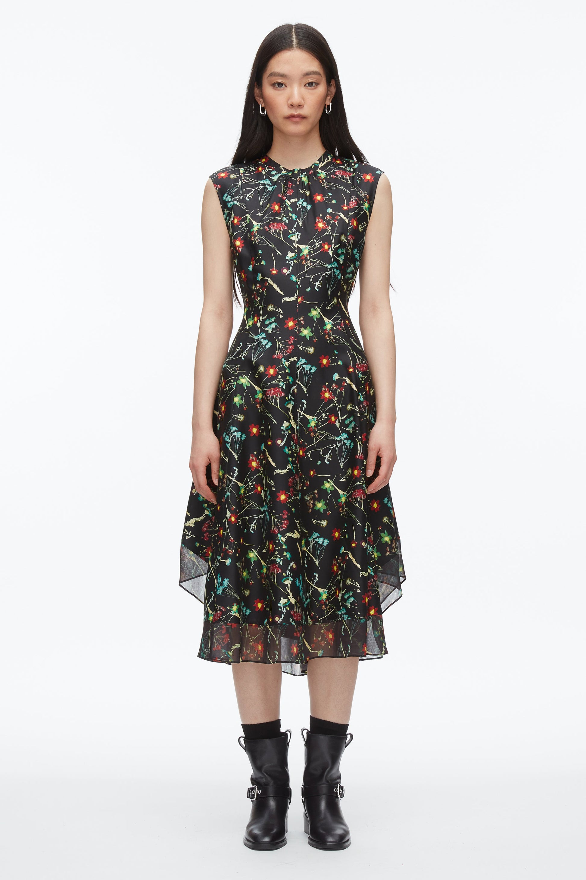 #color_black-multi