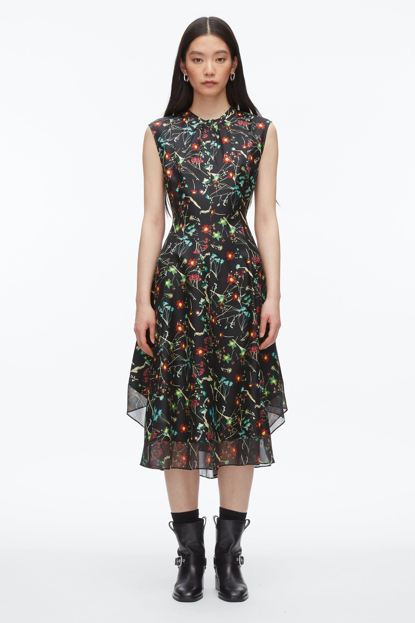 #color_black-multi