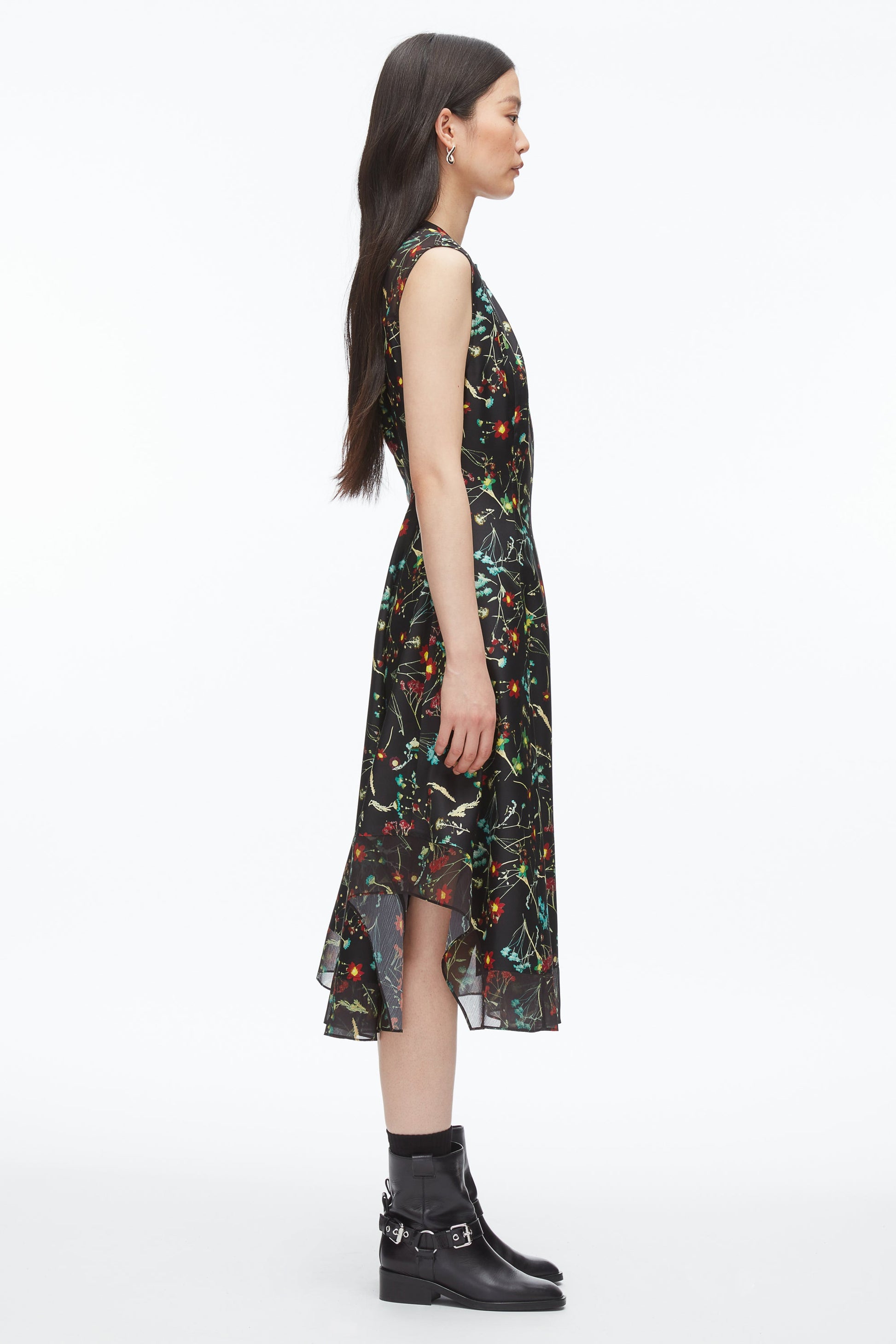 #color_black-multi