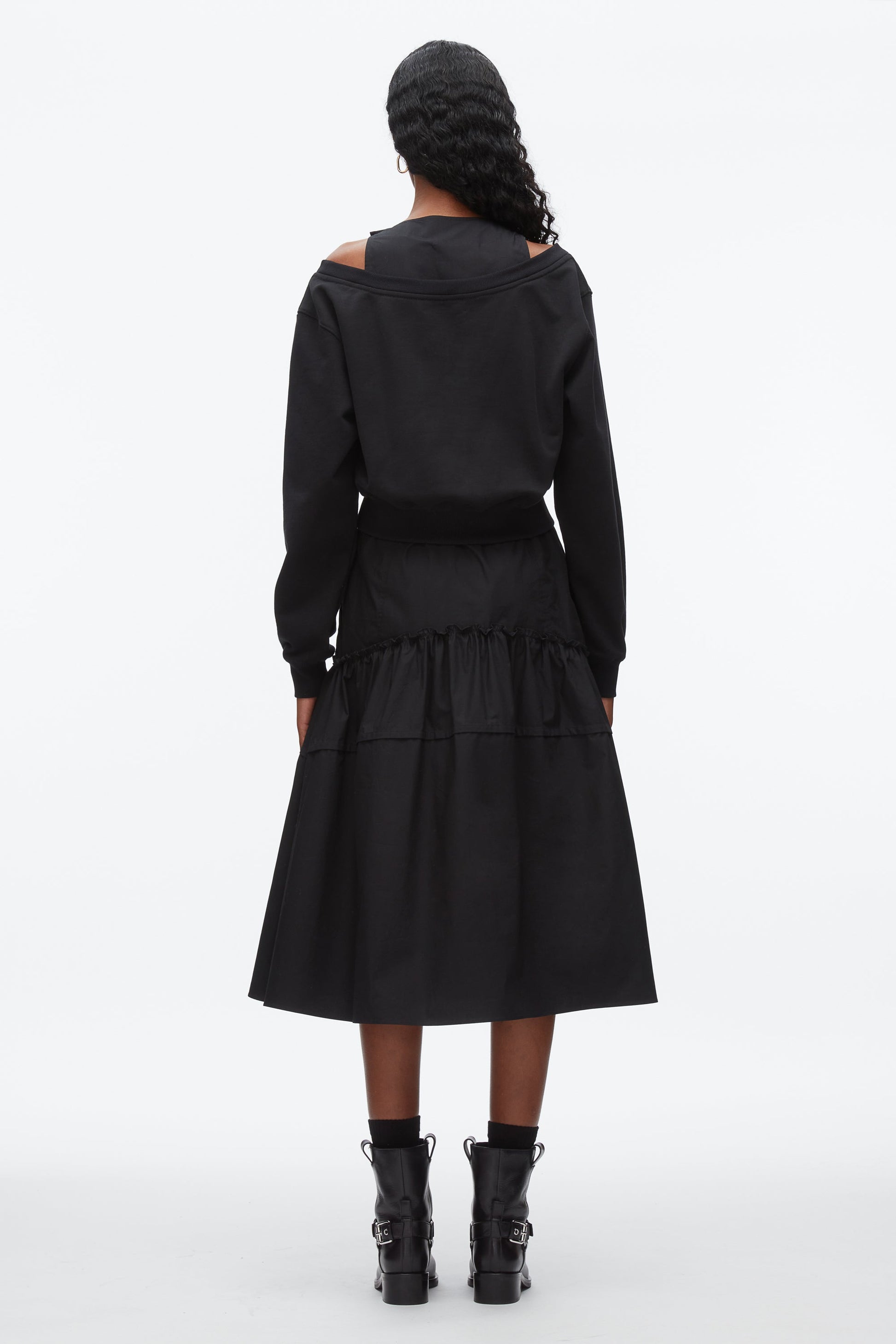 #color_black-black