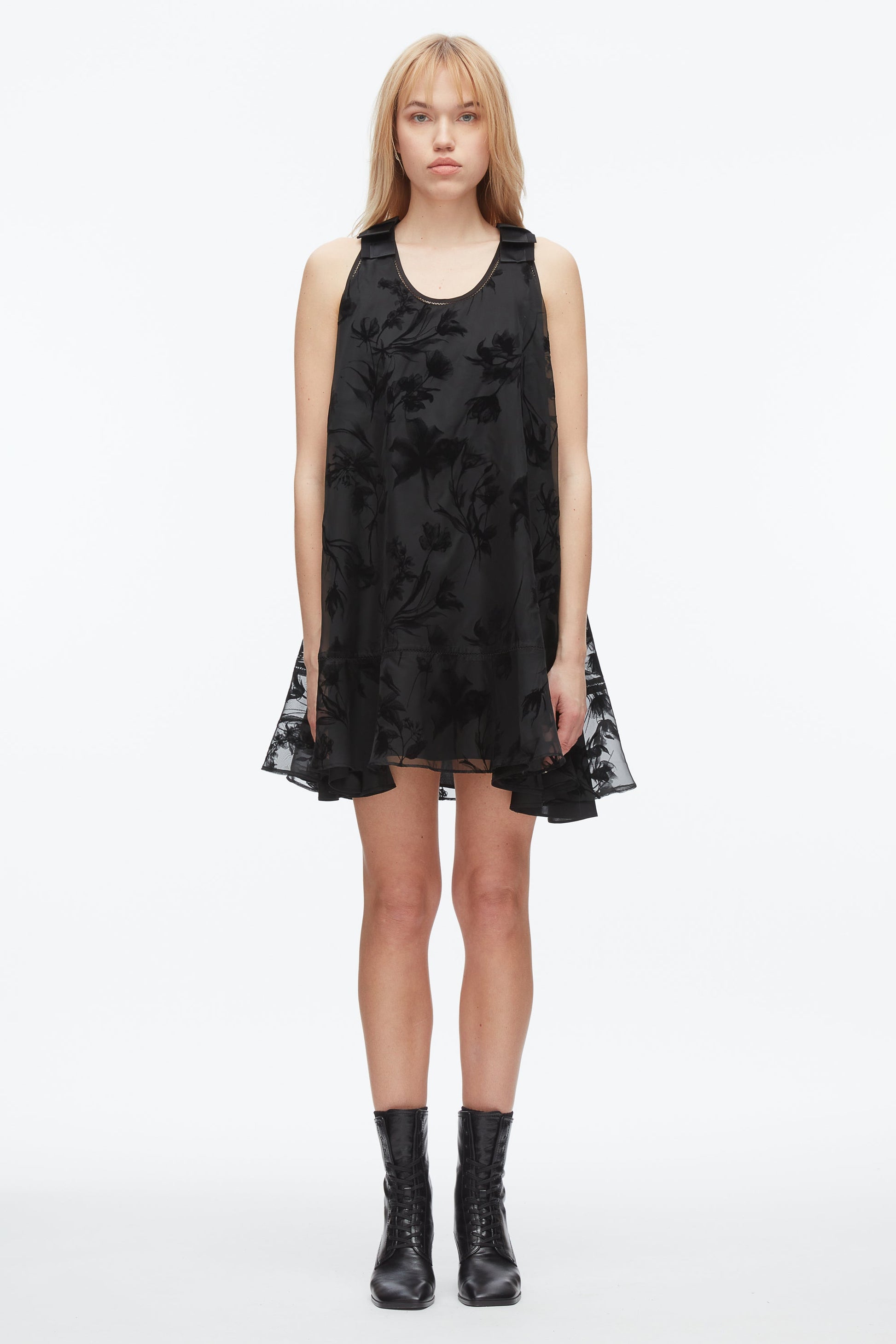 #color_black