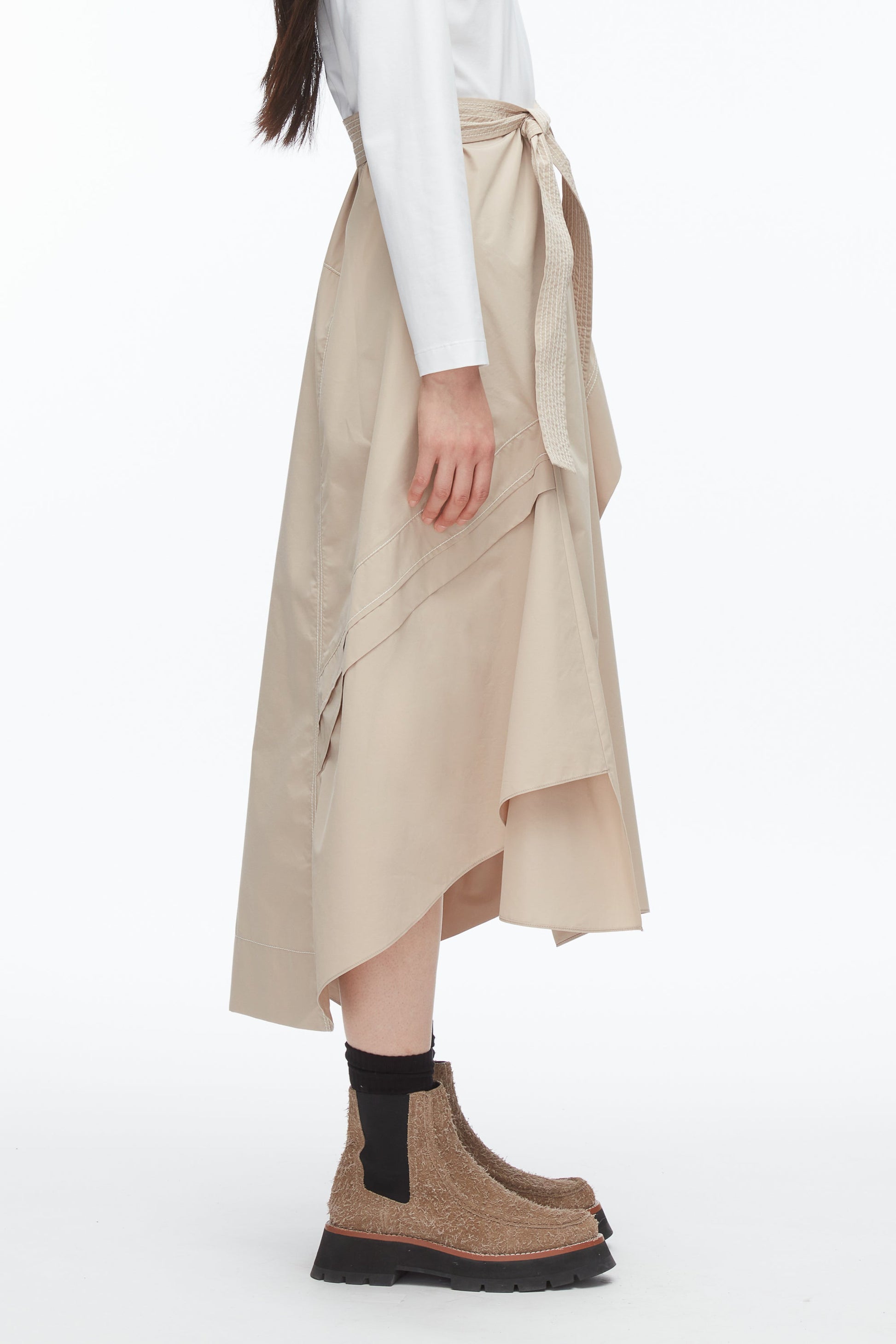 #color_white-khaki