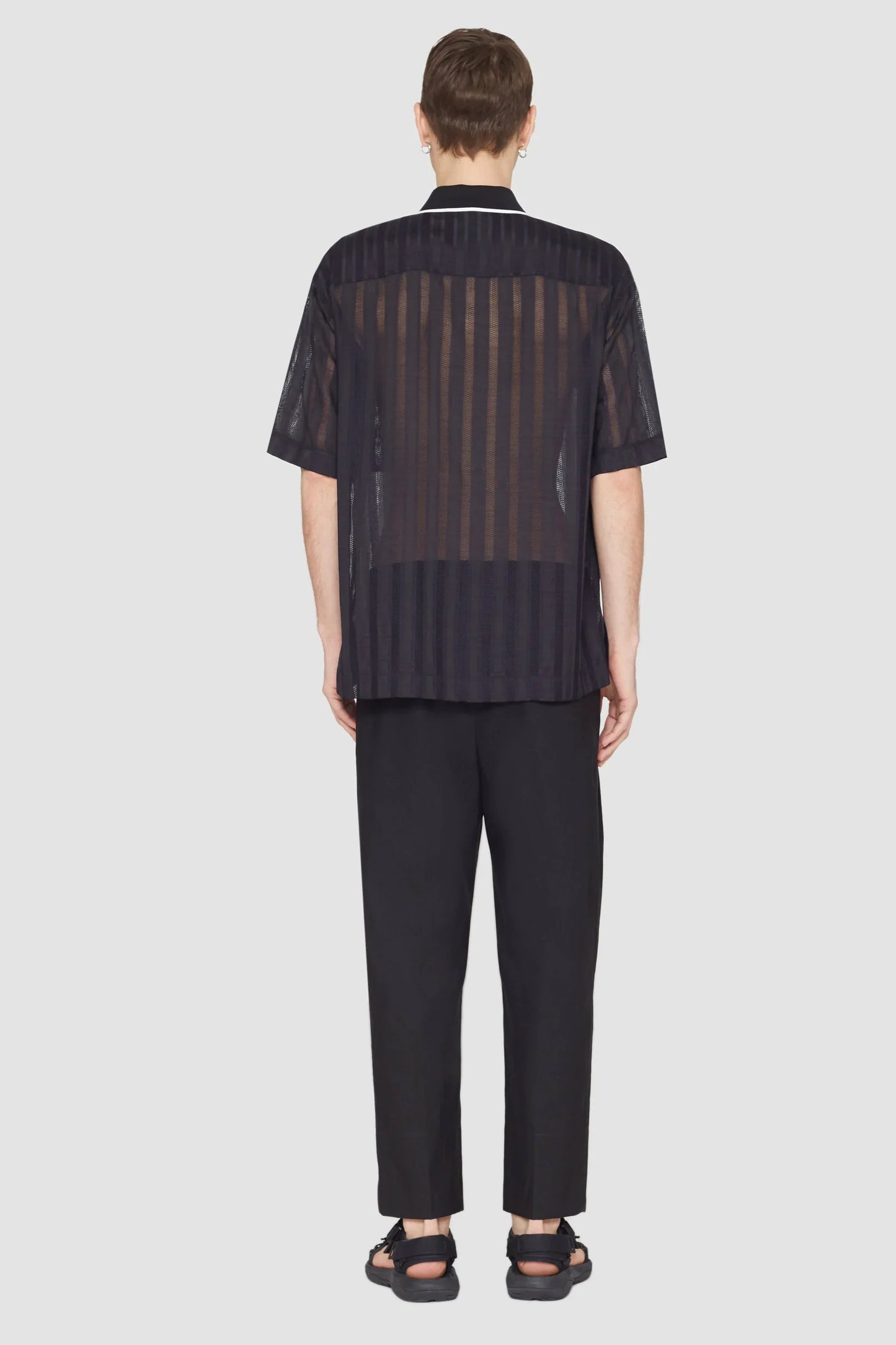 #color_navy-blk