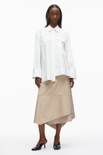 #color_white-multi
