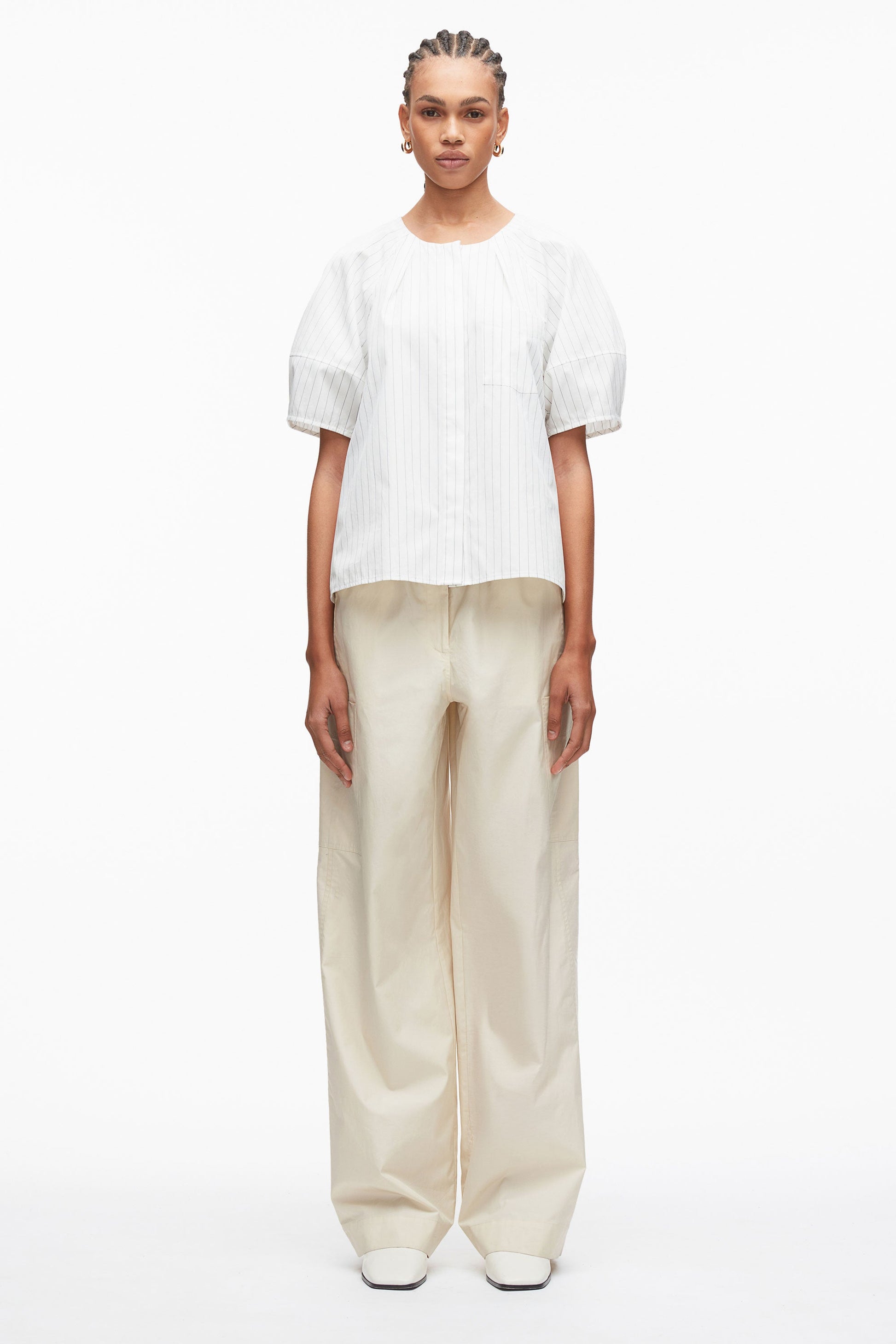 #color_white-multi