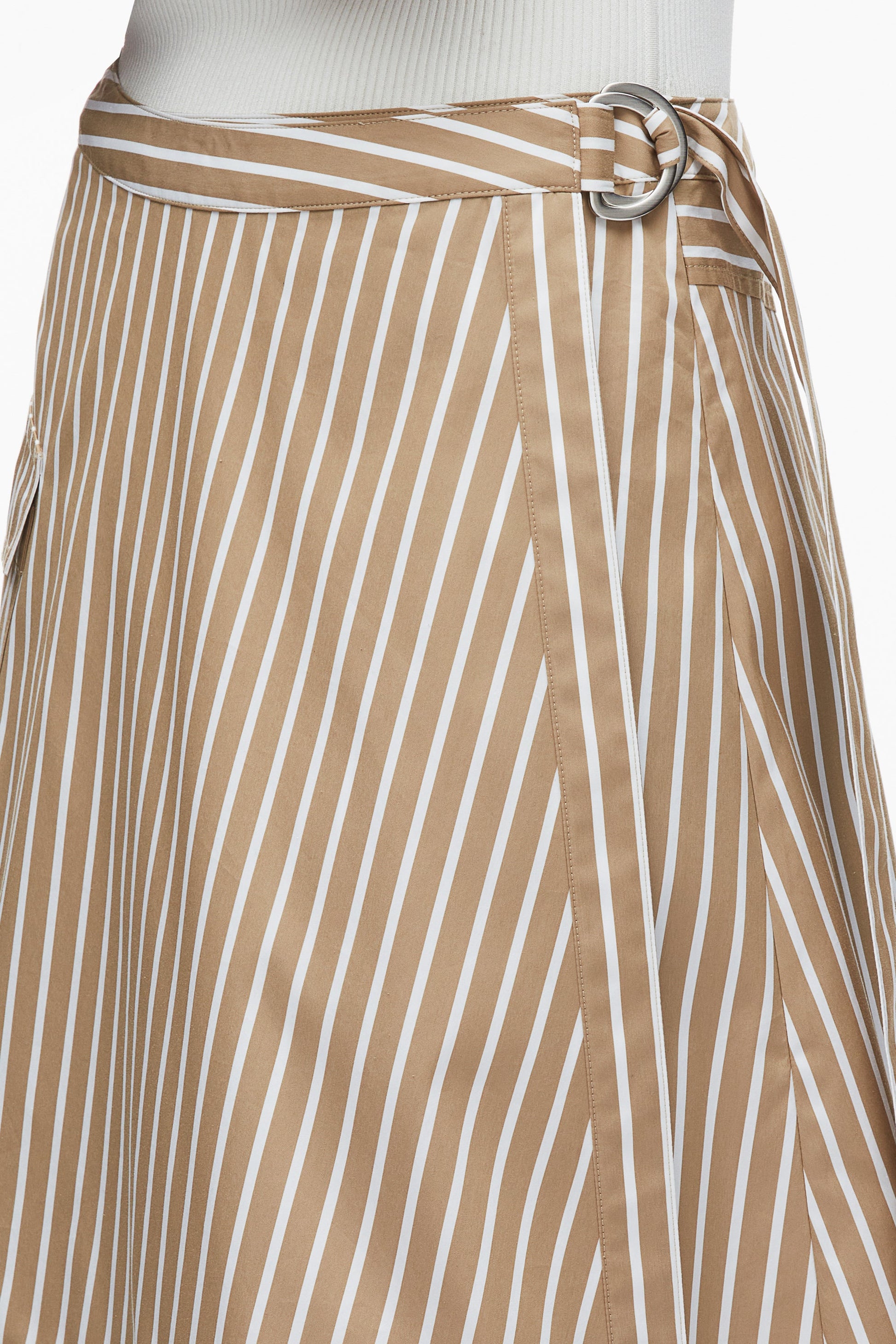 #color_khaki-multi