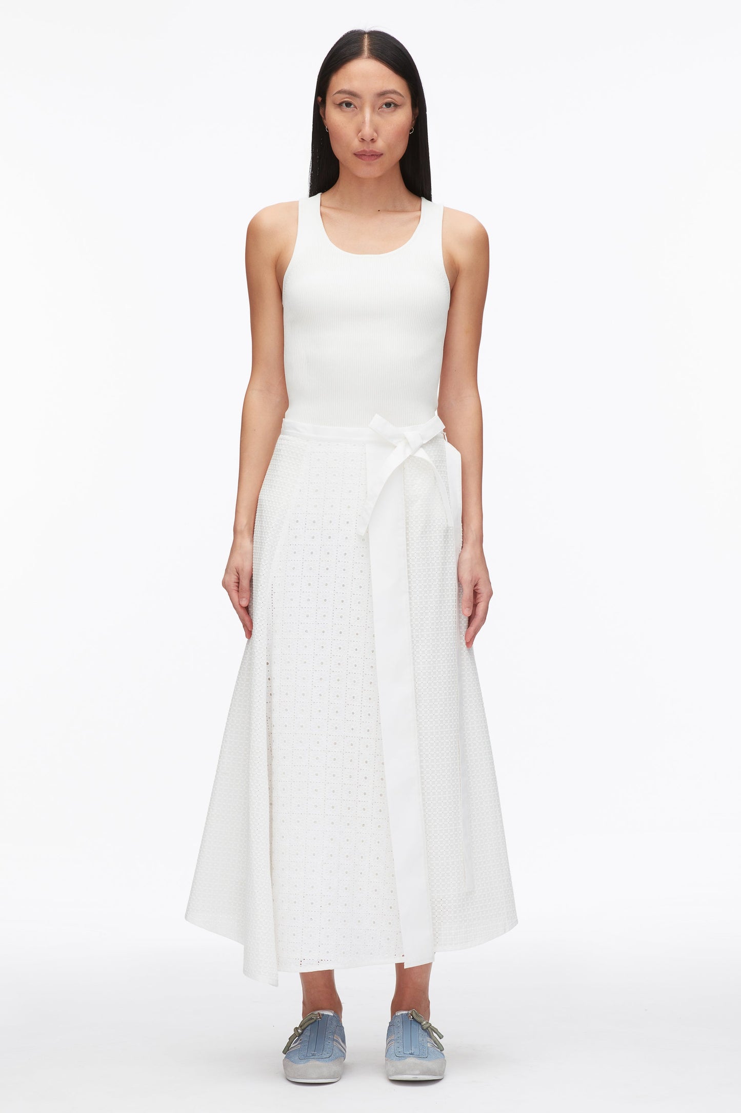 #color_white