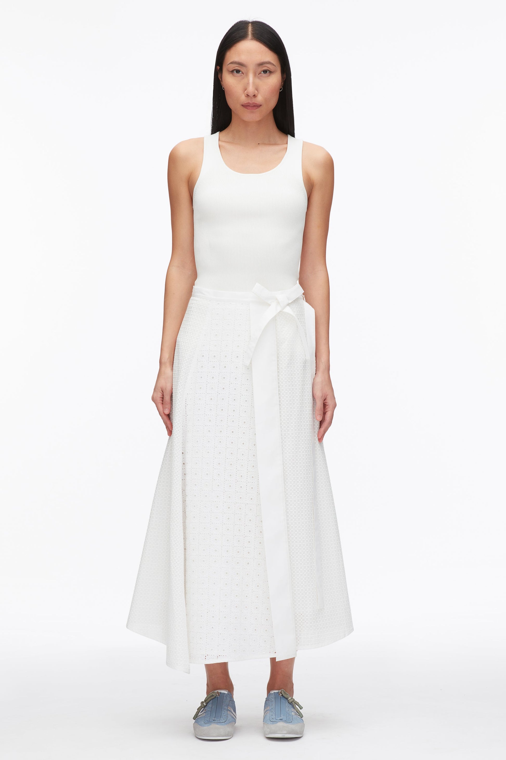 #color_white