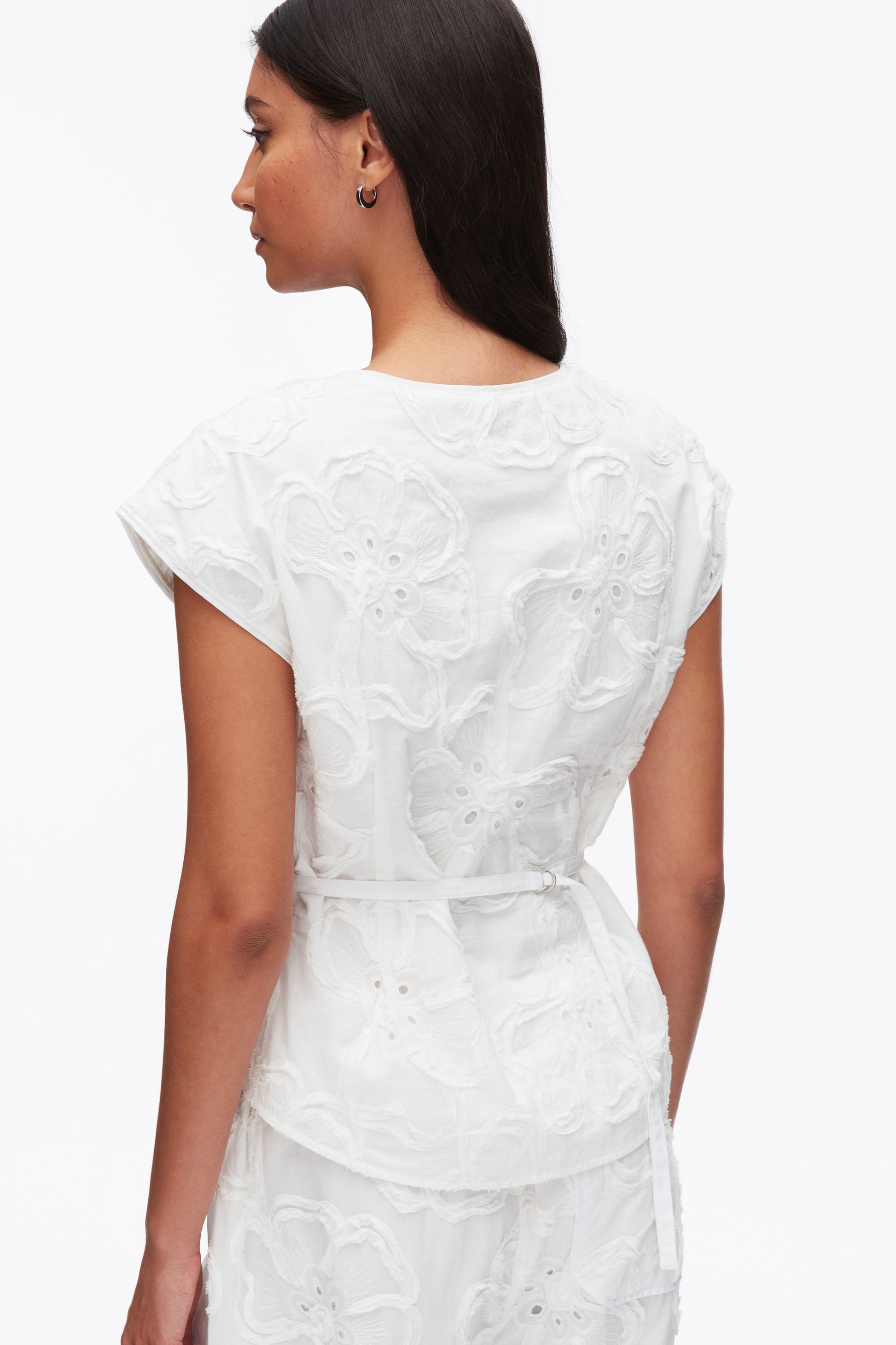 #color_white